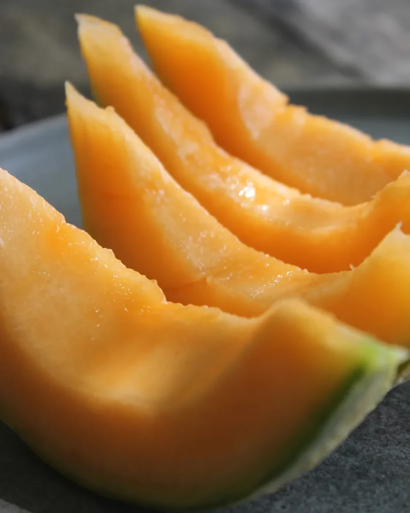 Tranches de melon charentais à chair orange